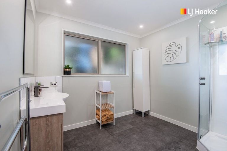 Photo of property in 1 Watt Street, Mosgiel, 9024