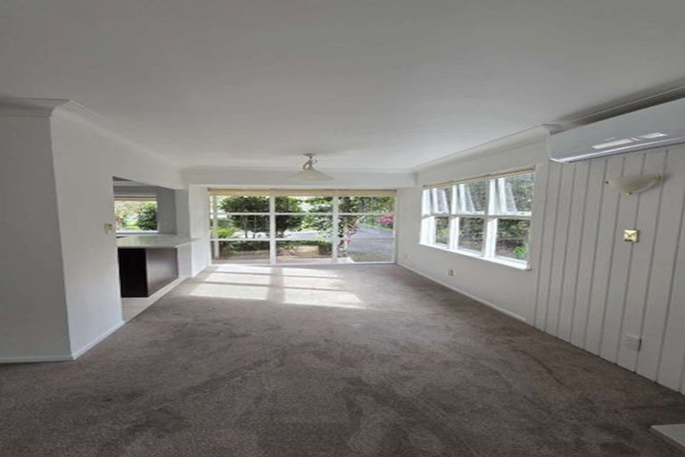 Photo of property in 9 Kerswill Place, Pakuranga, Auckland, 2010