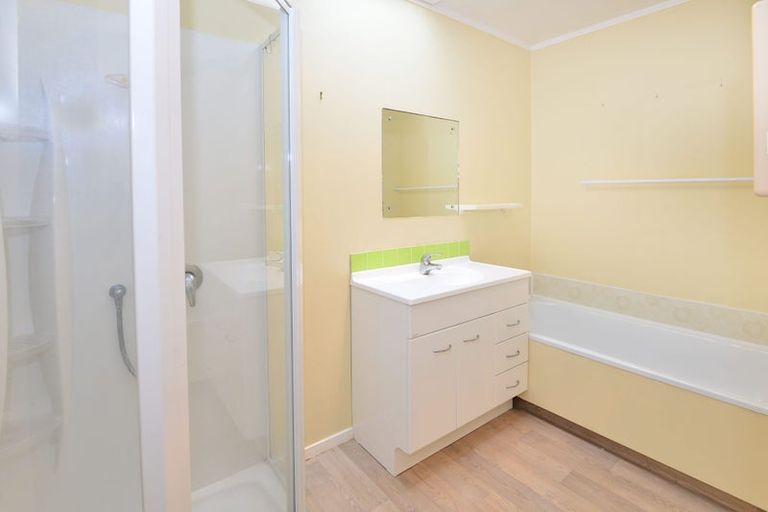 Photo of property in 3a West Hoe Road, Orewa, 0931