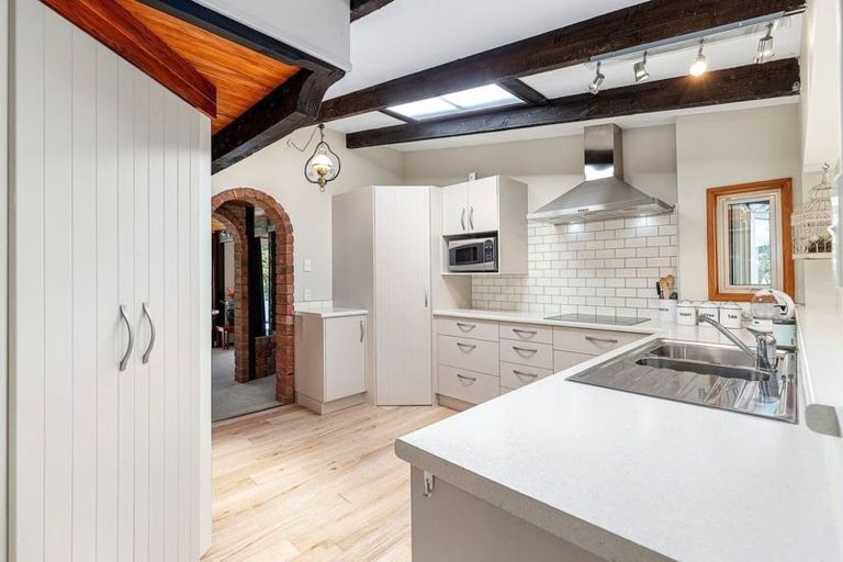 Photo of property in 5 Newnham Court, Tawa, Wellington, 5028