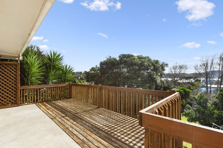 Photo of property in 35 Lorenzen Bay Road, Raglan, 3225
