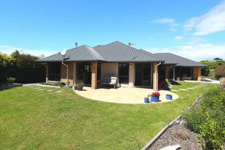 Photo of property in 29 Aston Drive, Waimairi Beach, Christchurch, 8083