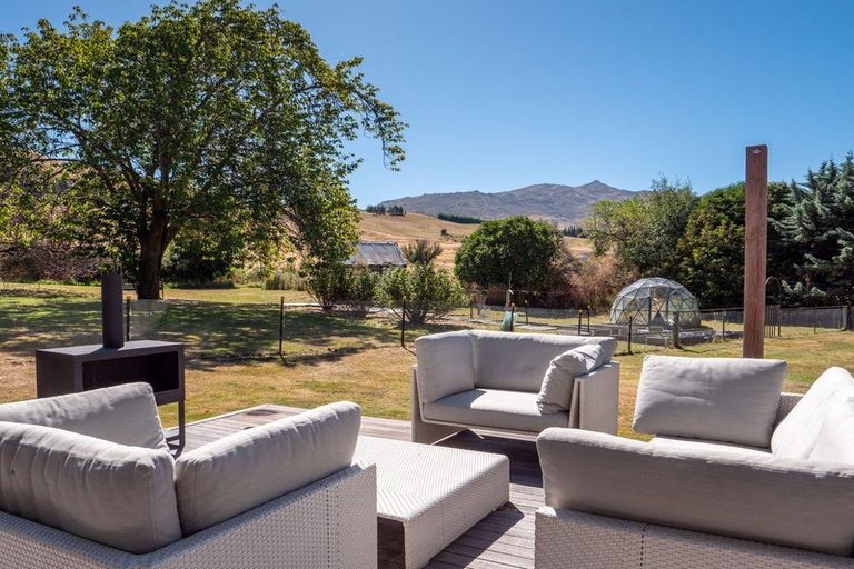 Photo of property in 38 Station Rise, Dalefield, Queenstown, 9371