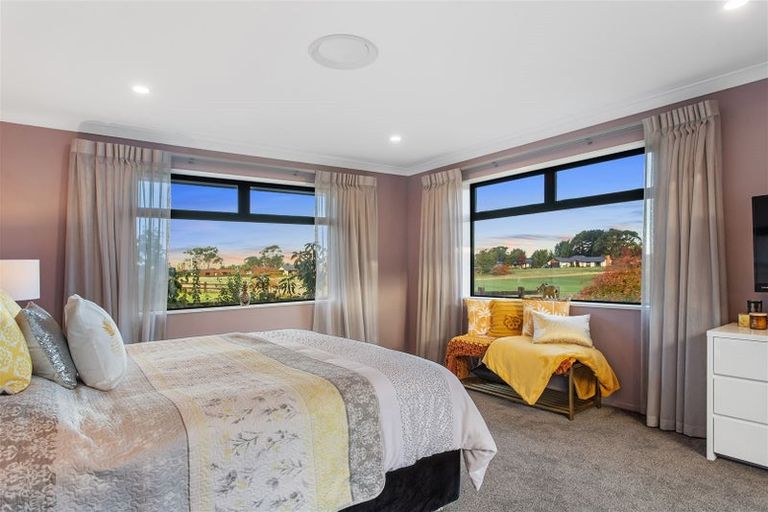 Photo of property in 8 Te Haunui Lane, Pegasus, 7612