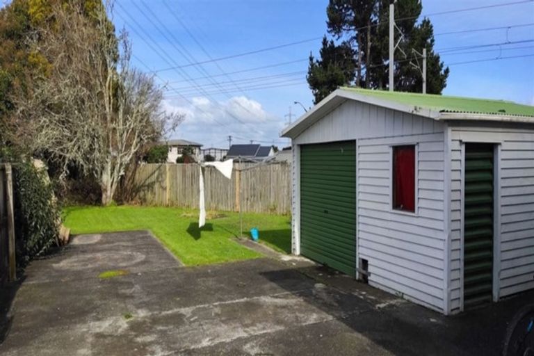 Photo of property in 21 Taka Street, Takanini, 2112