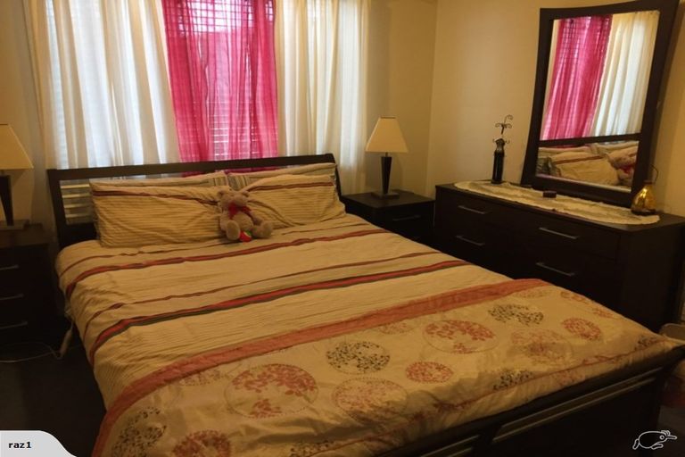 Photo of property in 37c Waverton Terrace, Churton Park, Wellington, 6037