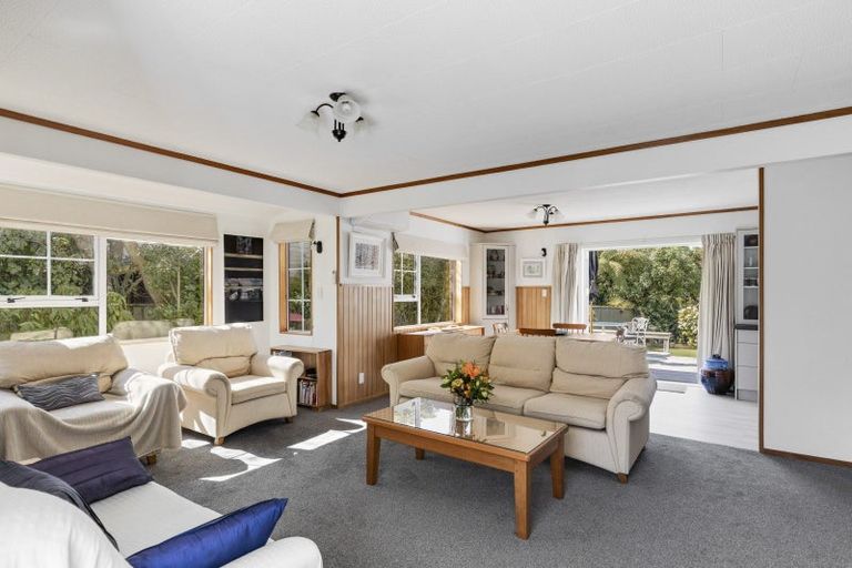 Photo of property in 10 Elder Grove, Whalers Gate, New Plymouth, 4310
