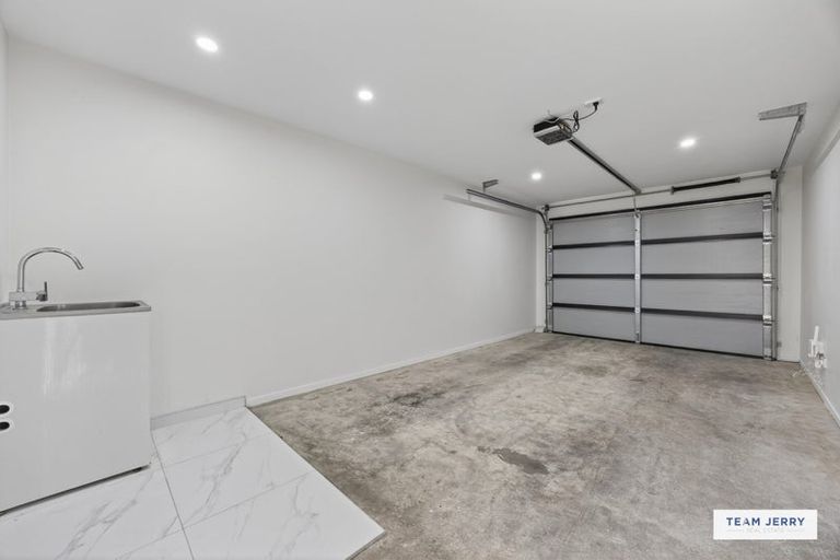 Photo of property in 15b William Avenue, Manurewa, Auckland, 2102