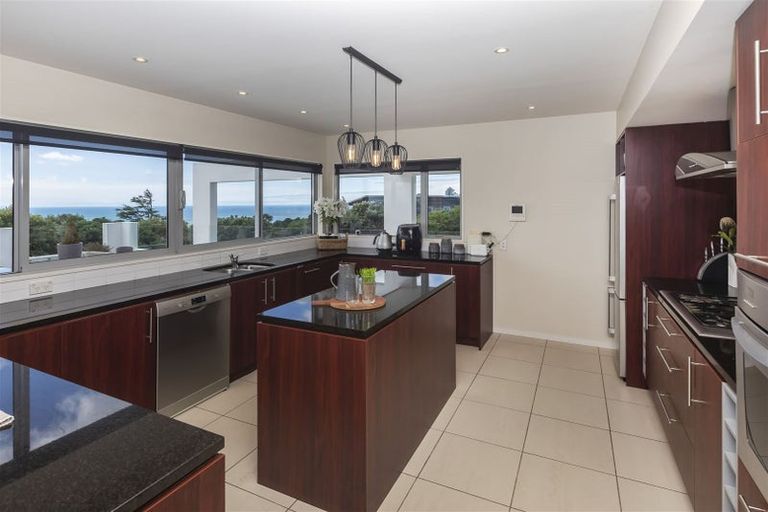 Photo of property in 8 Kaikoura View, Mount Pleasant, Christchurch, 8081
