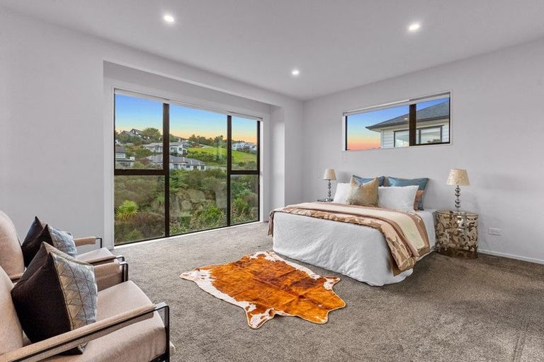 Photo of property in 9 Wallis Lane, Orewa, 0931