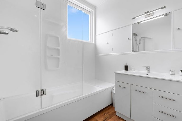 Photo of property in 33 Easther Crescent, Kew, Dunedin, 9012