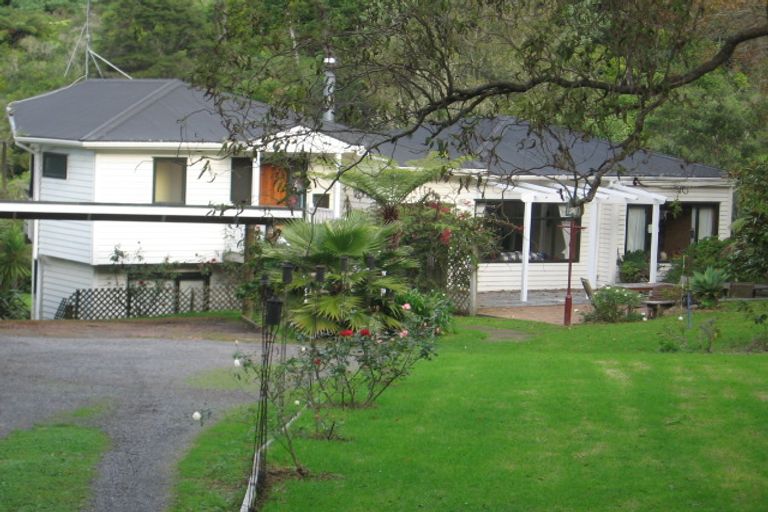 Photo of property in 366 Huia Road, Titirangi, Auckland, 0604