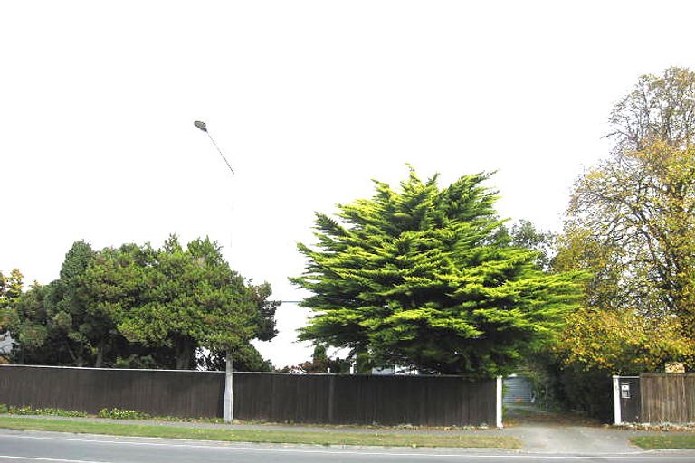 Photo of property in 67 Memorial Avenue, Ilam, Christchurch, 8053