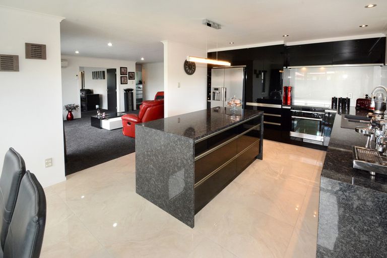 Photo of property in 14 Kura Place, Mosgiel, 9024