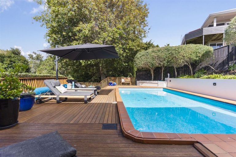 Photo of property in 13 Callender Place, Shelly Park, Auckland, 2014