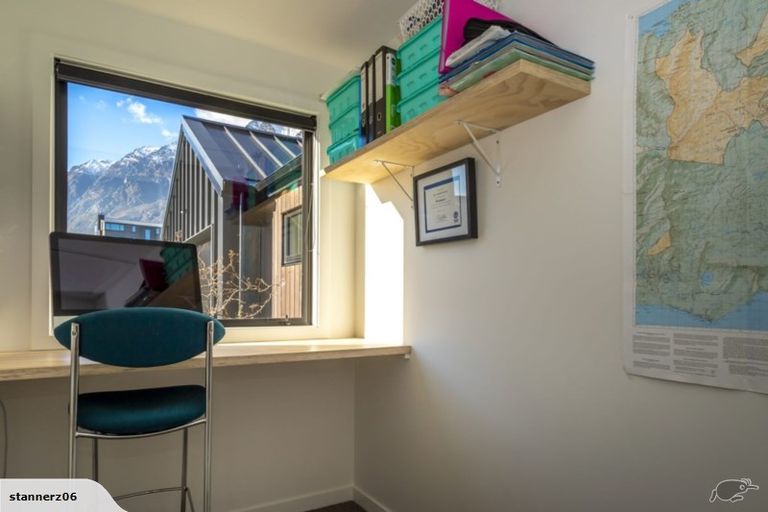 Photo of property in 39 Jacks Point Rise, Jacks Point, Queenstown, 9371