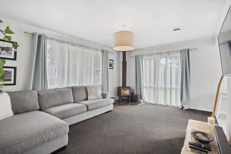 Photo of property in 47 Universal Drive, Henderson, Auckland, 0610