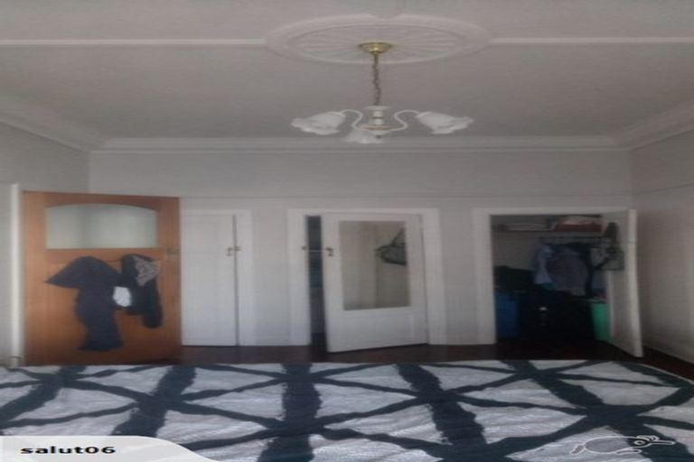 Photo of property in 2/136 Evans Bay Parade, Roseneath, Wellington, 6021