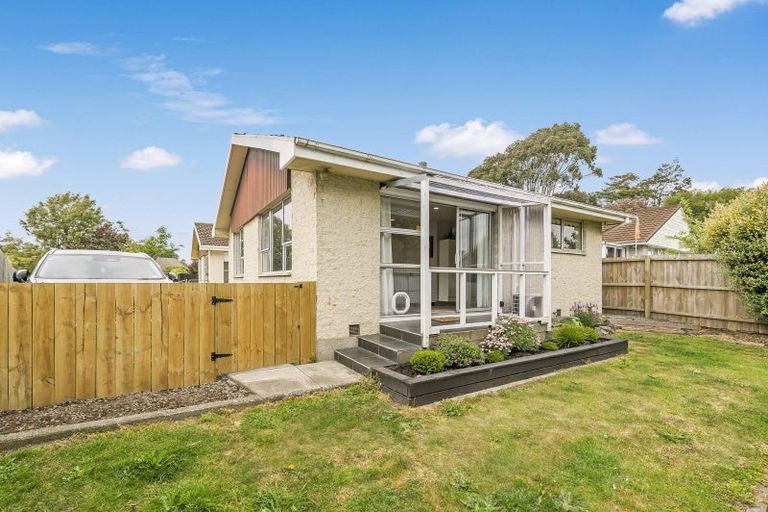 Photo of property in 2/3 Korora Street, Bromley, Christchurch, 8062