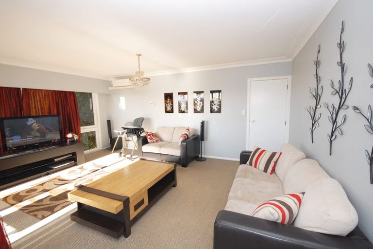 Photo of property in 1/134 Aberdeen Road, Campbells Bay, Auckland, 0620