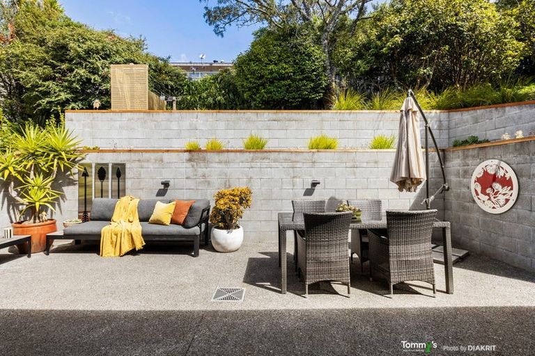 Photo of property in 30 Ponsonby Road, Karori, Wellington, 6012