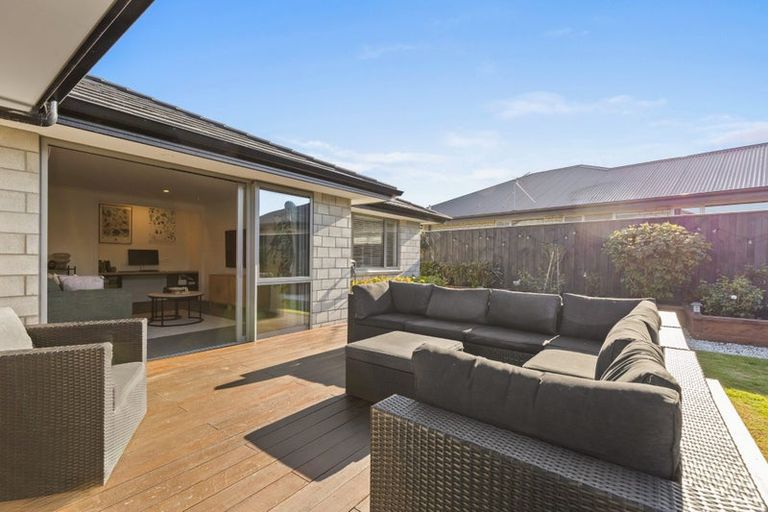 Photo of property in 102 Ledbury Drive, Rolleston, 7615