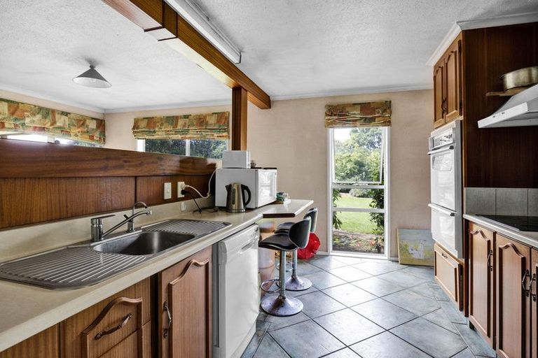 Photo of property in 174 South Road, Hawera, 4610