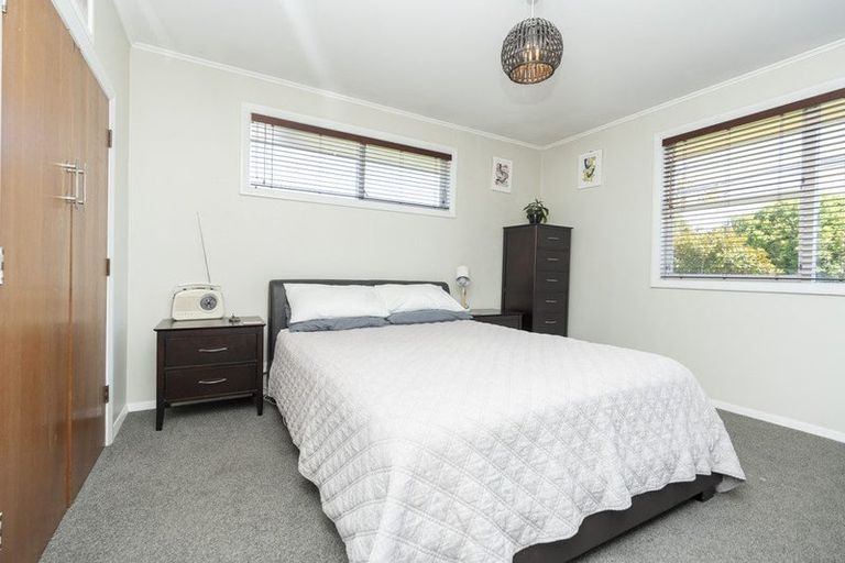 Photo of property in 9 Gerrand Place, Chedworth, Hamilton, 3210