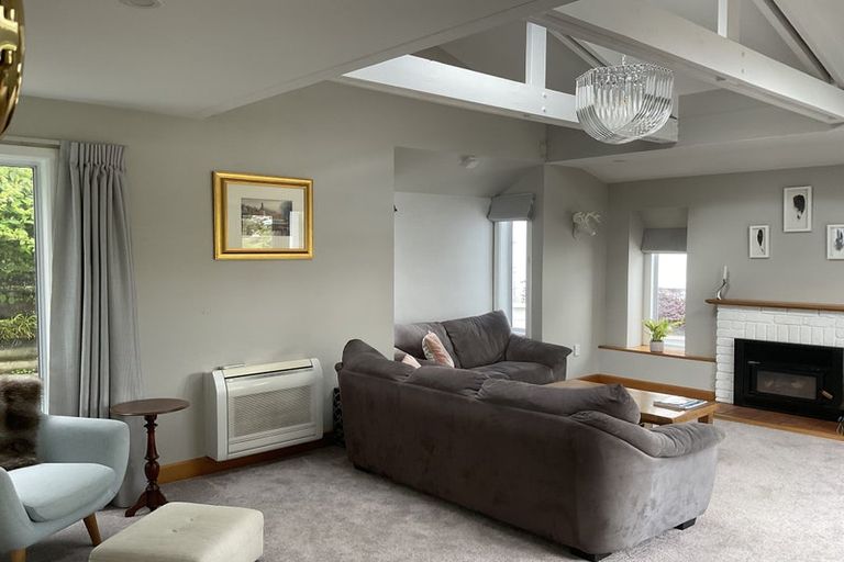 Photo of property in 399a Karori Road, Karori, Wellington, 6012