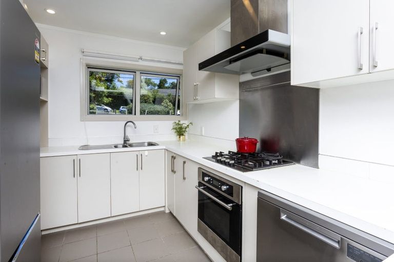 Photo of property in 1/3 Glenvar Road, Torbay, Auckland, 0630
