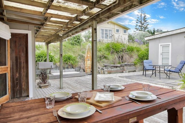 Photo of property in 163 Kahukura Avenue, Waitarere Beach, Levin, 5510