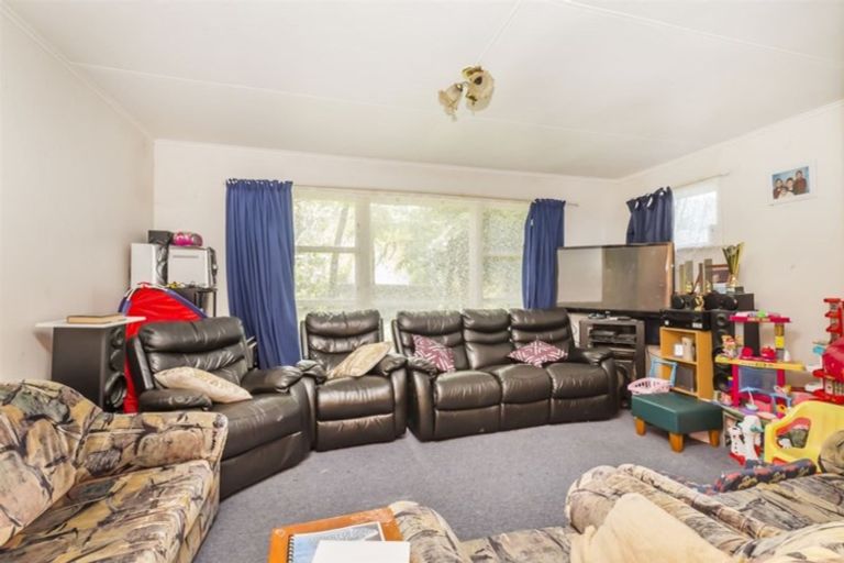 Photo of property in 65 Waihora Crescent, Waitangirua, Porirua, 5024