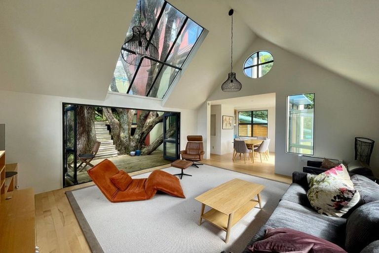 Photo of property in 19 Everton Terrace, Kelburn, Wellington, 6012