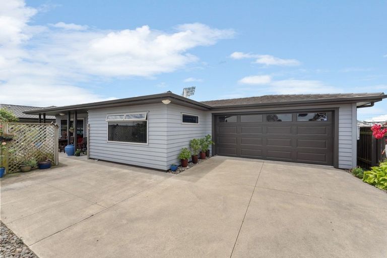 Photo of property in 27a Tukapa Street, Westown, New Plymouth, 4310