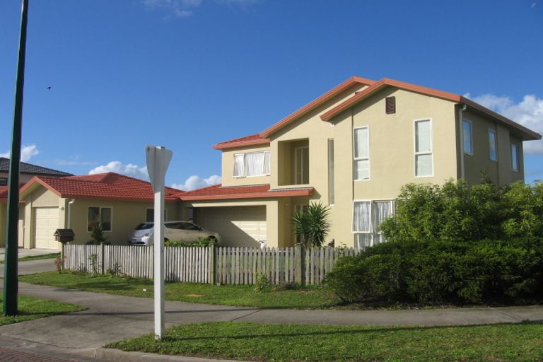 Photo of property in 5 Redcastle Drive, East Tamaki, Auckland, 2013