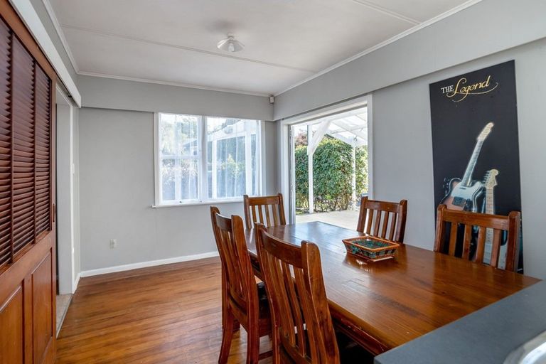 Photo of property in 2 Wavell Crescent, Lansdowne, Masterton, 5810