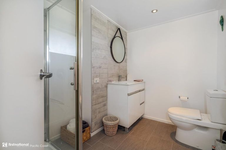 Photo of property in 154 Paku Drive, Tairua, 3508