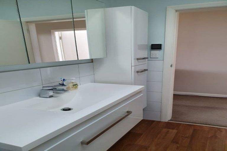 Photo of property in 30 Hiropi Street, Newtown, Wellington, 6021