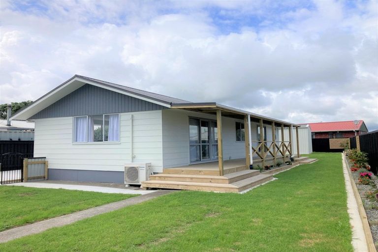 Photo of property in 61 Hume Street, Waitara, 4320