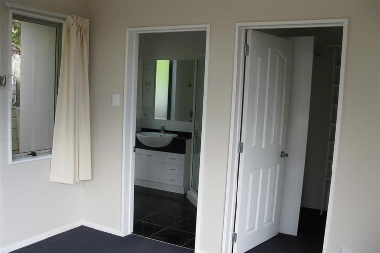 Photo of property in 41a Palliser Lane, Browns Bay, Auckland, 0632