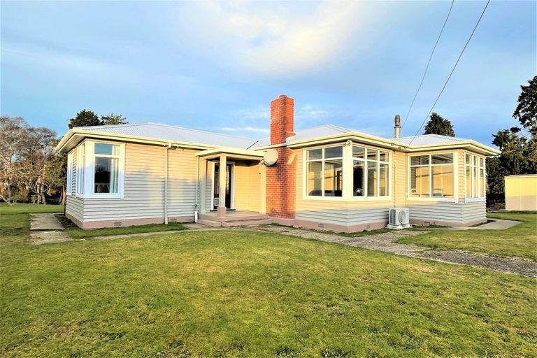 Photo of property in 7 Ovenden Street, Owaka, 9535