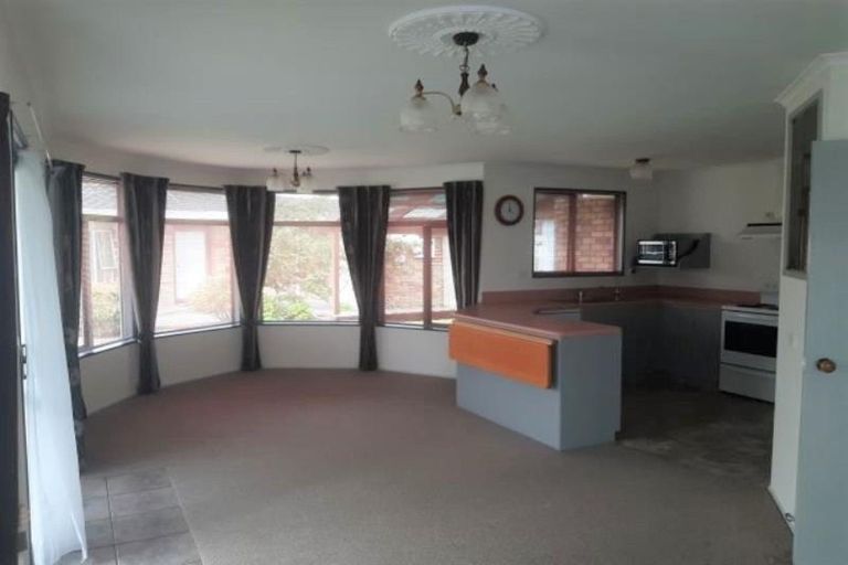 Photo of property in 1/19 Veale Road, Frankleigh Park, New Plymouth, 4310