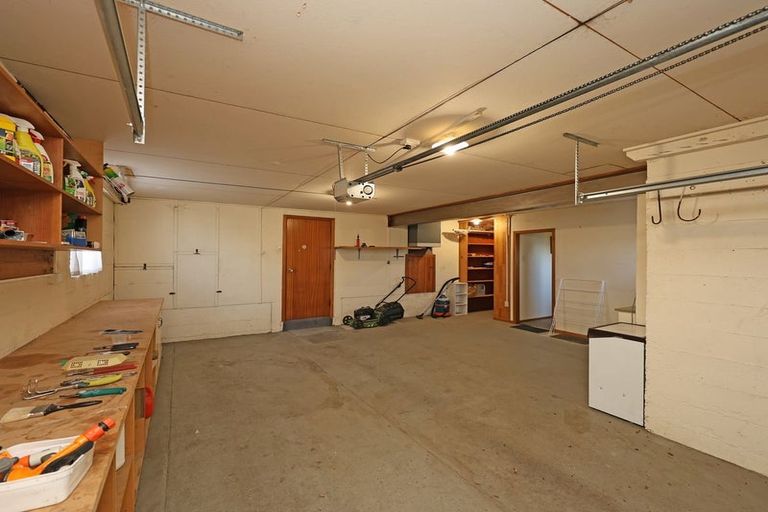 Photo of property in 18 Wharfe Street, South Hill, Oamaru, 9400