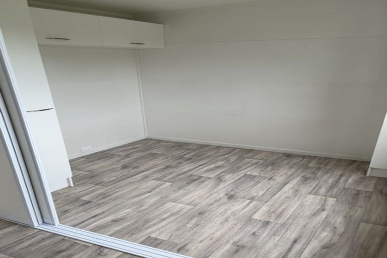 Photo of property in 1/46 Newington Road, Henderson, Auckland, 0612