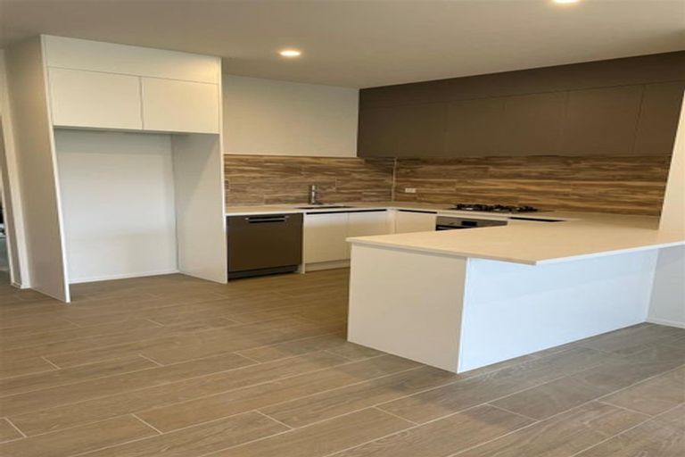 Photo of property in 41 Tukauri Place, Papakura, 2110