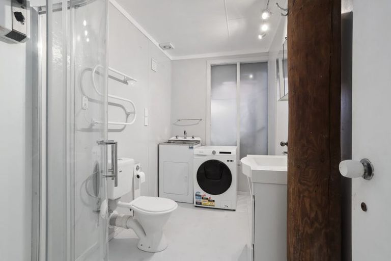 Photo of property in 8 Selwyn Avenue, Glen Eden, Auckland, 0602