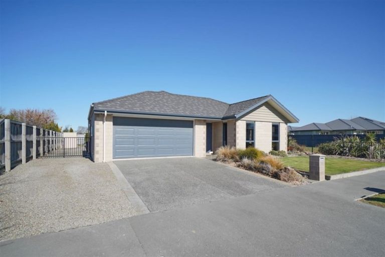 Photo of property in 21 Parklea Avenue, Halswell, Christchurch, 8025