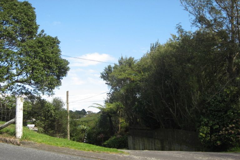 Photo of property in 60 Queens Road, Glen Avon, New Plymouth, 4312