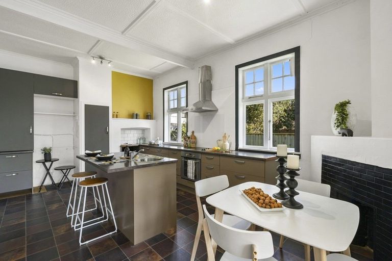 Photo of property in 6 Malcolm Street, Martinborough, 5711