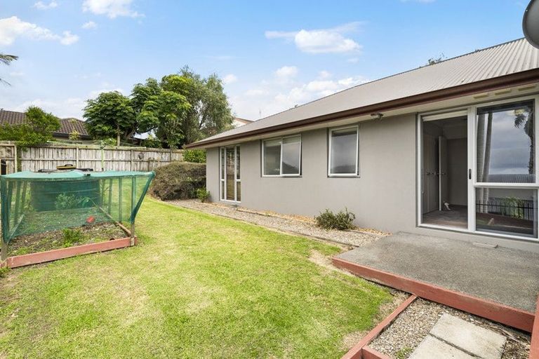 Photo of property in 17 Roseville Road, Gulf Harbour, Whangaparaoa, 0930